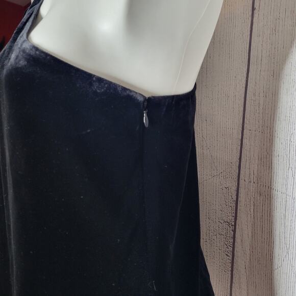 Joie Wayman Black Velvet One Shoulder Top, size 10 - Picture 5 of 9
